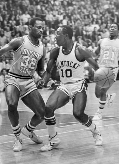 University of Kentucky; Basketball; UK vs. Louisiana State; Kentucky #10 looks for an opening