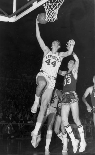 University of Kentucky; Basketball; UK vs. Mississippi; Kentucky #44 dunks the ball