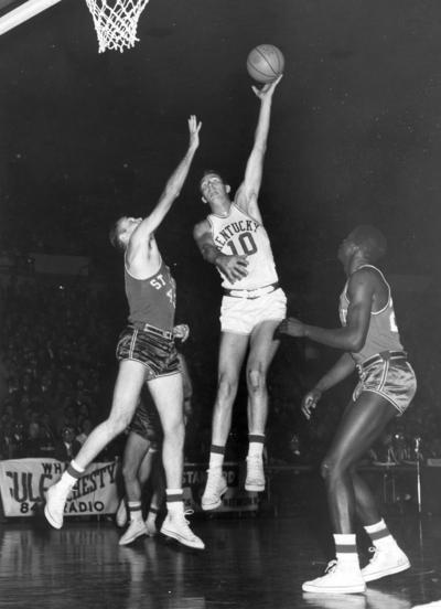 University of Kentucky; Basketball; UK vs. St. Louis; Kentucky #10 shoots a sweeping jump hook