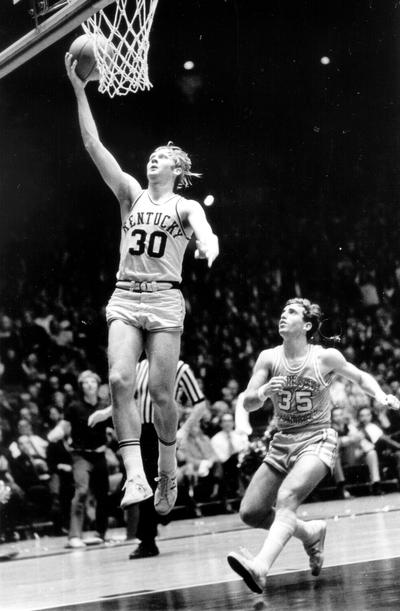 University of Kentucky; Basketball; UK vs. Tennessee (Volunteers); Kentucky #30 goes up for a dunk