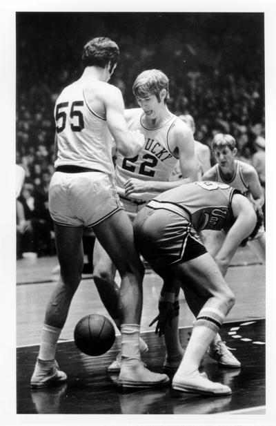 University of Kentucky; Basketball; UK vs. Vanderbilt; A Vanderbilt player passes the ball between his legs