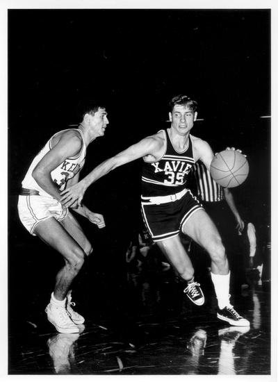 University of Kentucky; Basketball; UK vs. Xavier; Xavier #35 drives past his opponent