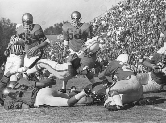 University of Kentucky; Football; Game Scenes; Player #8 is undercut