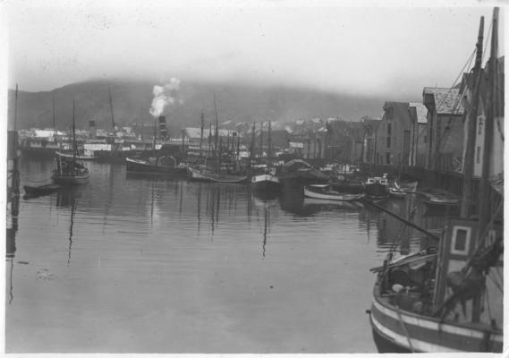 Postcard; Hammerfest Harbour