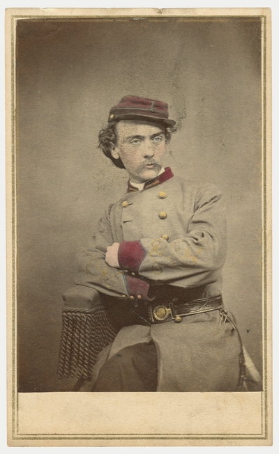 Unidentified man in Confederate uniform