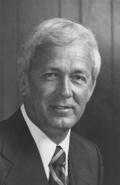 Hull, Dr. David, Member of Board of Trustees, 1977 - 1981