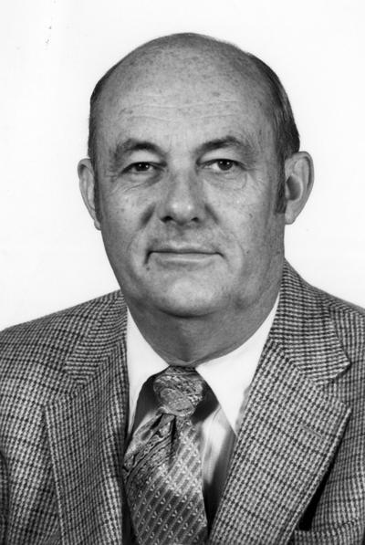 Barnhart, Charles E., Dean, College of Agriculture, 1969 - ???, started Research Program at the Kentucky Agriculture Experiment Station