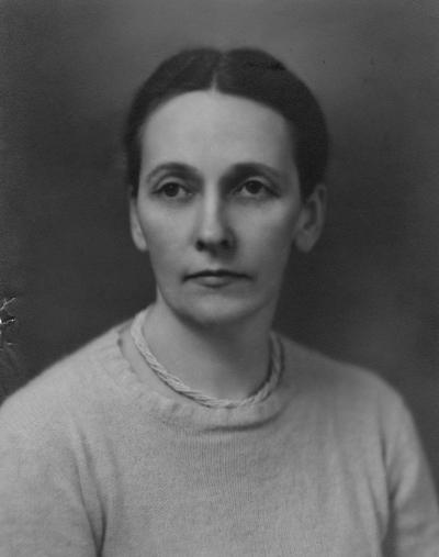 Blanding, Sarah Gibson, University of Kentucky (Bachelor of Arts 1923), Columbia University (Master of Arts 1926), and studied at the London School of Economics (1928-29), birth 1898, death 1985, Instructor of physical education, Assistant Professor of Political Science, and Dean of Women from 1924 to 1941, Dean of New York State College of Home Economics, Cornell University, 1942 - 1946, President of Vassar College, Poughkeepsie, New York, 1946-64, Awarded honorary degree of Doctor of Laws from the University of Kentucky in 1946