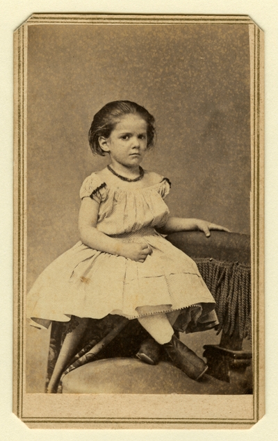 Unidentified girl (Photographer: Campbell & Ecker, Louisville, KY)