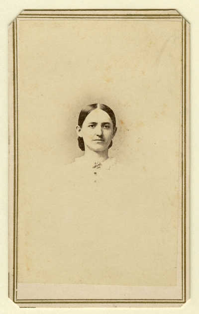 Unidentified woman (Photographer: Campbell & Ecker, Louisville, KY)