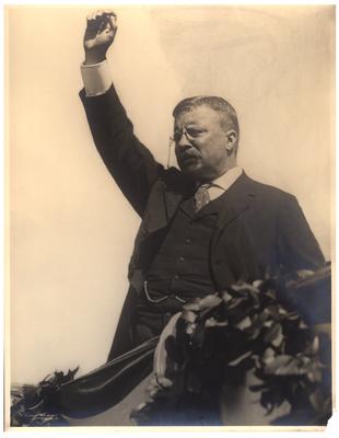 Portrait of Theodore Roosevelt giving a speech (duplicate of no. 511)