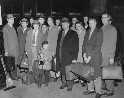 Basketball team photo, 1946-47 season; names of individuals listed on photograph sleeve; Lexington Herald-Leader staff photo