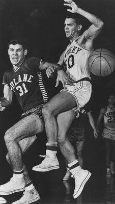 Basketball game action, UK versus Tulane; Dick Parsons (50) shoots; Lexington Herald-Leader photo