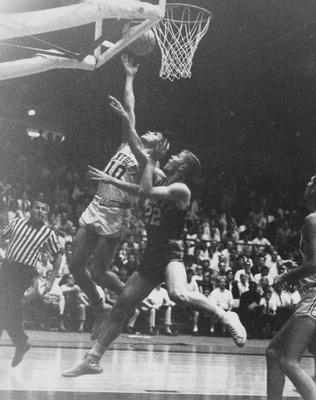 Basketball game action, Blue versus White; Louie Dampier (10) scores; Lexington Herald-Leader photo