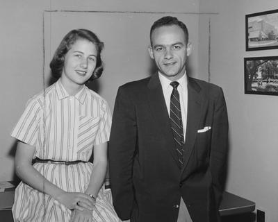 Barbara Roberts and Dick Lehman are UK Sullivan Scholarship winners, May 09, 1957; Public Relations photo
