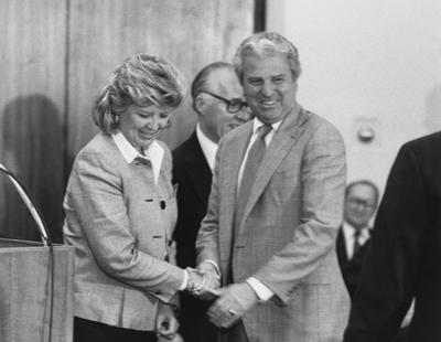 Pictured from left, Kentucky Governor Martha Layne Collins and University of Kentucky Trustee George Grifflin (Trustee Robert T. McCowan is behind them) at a Board meeting