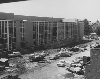 Construction of the Chemistry and Physics Building