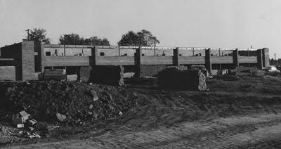 Construction of Cooperstown Apartments-Married and graduate housing. Photographer: Herald-Leader