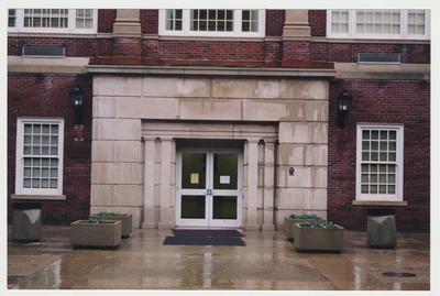 The entrance to the M. I. King Library Building after the connecting bridge was removed
