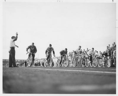 Bicycle races, possibly for the Little Kentucky Derby. This image appears first on page 54 in the 1962 Kentuckian