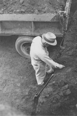 Archeological work at the Dover Indian mound site near Lexington, Kentucky directed by William S. Webb