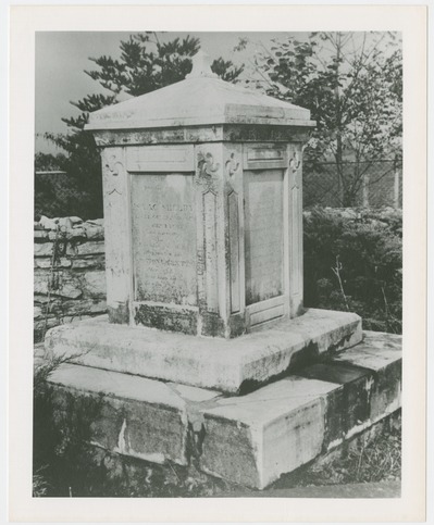 Monument and burial site of Isaac Shelby, first governor of Kentucky