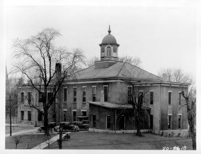 Henderson County Court House; designed or constructed in 1843 by Littleberry Weaver