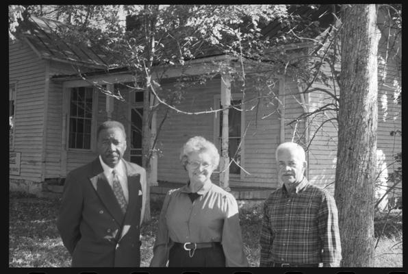 Lyman Johnson's boyhood home, Columbia, Tennessee, with niece, nephew and pastor
