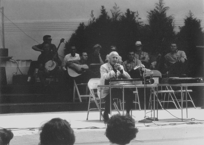 Performance by John Jacob Niles at Outdoor Folk Festival; Cincinnati, Ohio; Grauman Marks