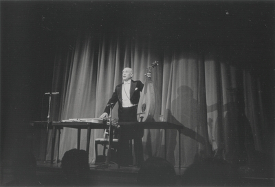 Performance by John Jacob Niles at Transylvania University; Lexington, KY; Jack Cobb