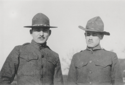 John Jacob Niles (right)