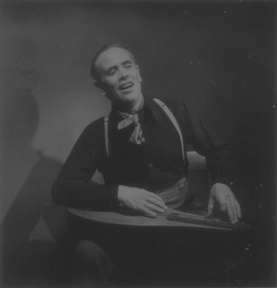 John Jacob Niles posed with dulcimer