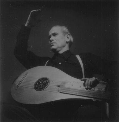 John Jacob Niles posed with dulcimer