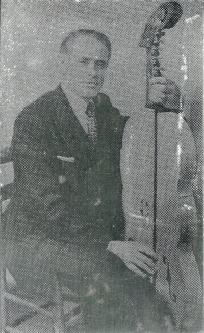 John Jacob Niles with dulcimer; Photo Engraving