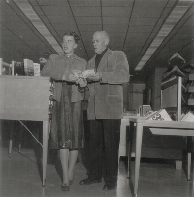 John Jacob Niles and Rena Niles at Cumberland College Library; Williamsburg, KY