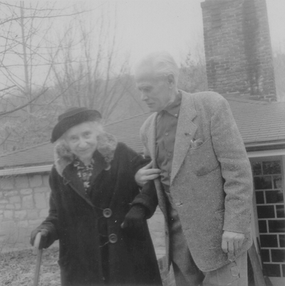 John Jacob Niles with Henrietta Child, Boot Hill Farm
