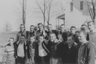 John Jacob Niles with students from Flemingsburg, KY; Boot Hill Farm; Jack Cobb