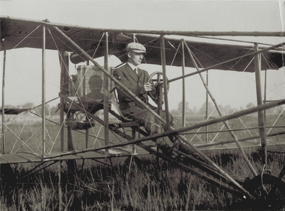 Charles Foster Willard with his Curtiss aeroplane 