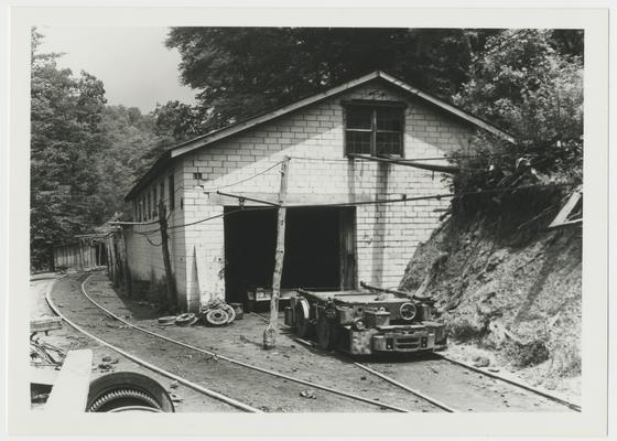 Elkhorn Jellico Coal Company; Whitesburg Seam Marlowe - garage or shop