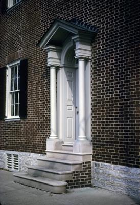 John Wesley Hunt House (Hunt - Morgan House) - Note on slide: Second Street doorway