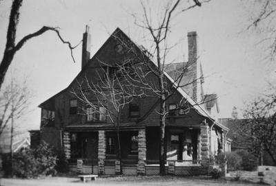 E.L. Hutchinson House - Note on slide: 931 East Main