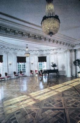 Governor's Mansion - Note on slide: Ballroom. Governor's Reception room. Courier Journal May 15, 1982