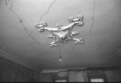 Thomas Marshall house - Note on slide: Interior view of ceiling and light fixture. Photo by H. Sparks