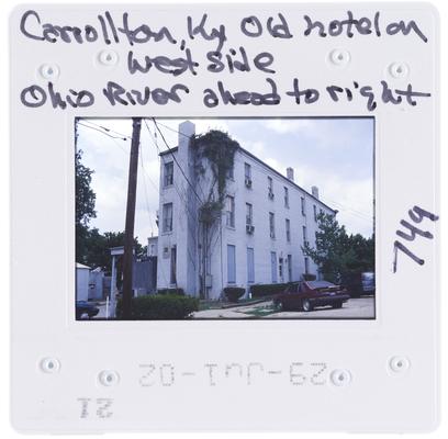 Carrollton, Kentucky, old hotel on west side Ohio River ahead to right