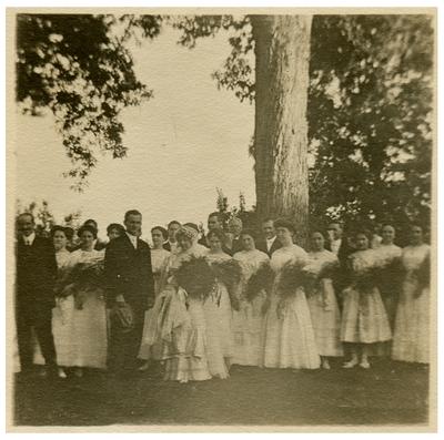 Unidentified group of men and women