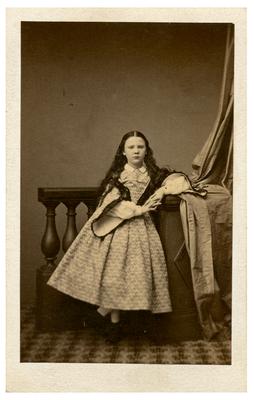 Unidentified woman (same subject in #263, #264)