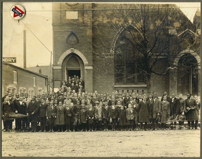 African American members of Kentucky's Lincoln Institute and African American members of the YMCA in front of an unidentified building