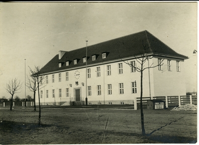 Building.  Berlin vicinity School at Woltersdorf bei Erkner.  