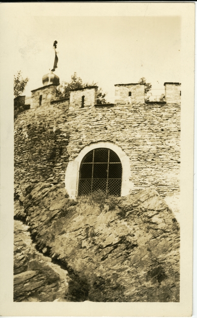 Stone fortress.  Burg Lauenstein.  (negative and print)