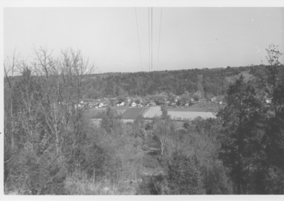 Series S- S10: Glensboro (Ky.), distant view of town